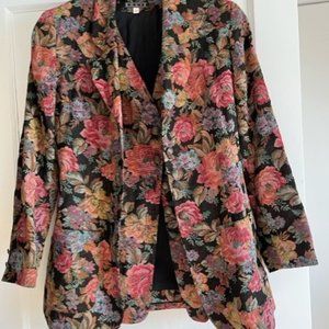 Women's tapestry blazer and matching vest. Rouie Size 8